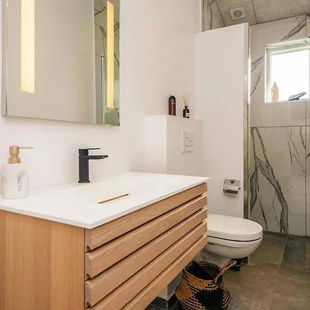 4 Star In Hemmet Vakantiehuis